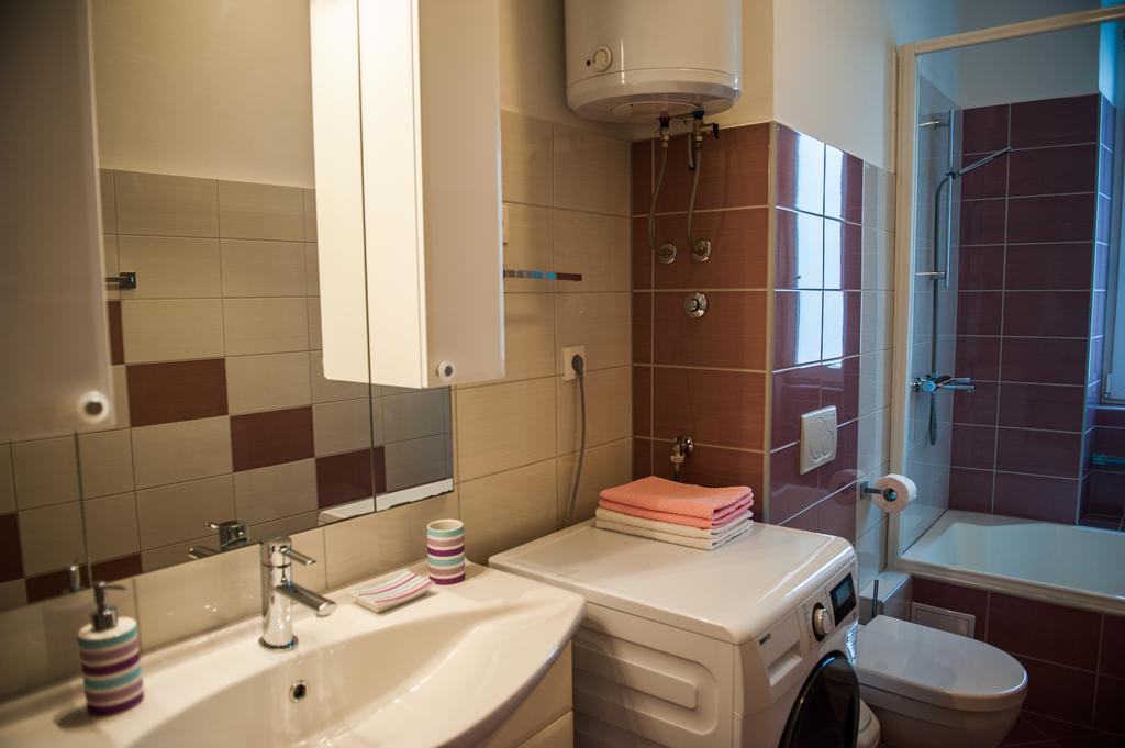 Downtown Apartment Nora Split Pokoj fotografie