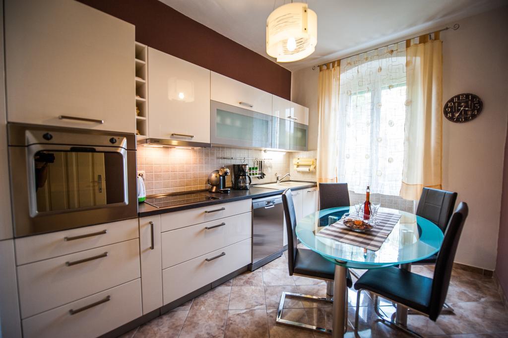 Downtown Apartment Nora Split Pokoj fotografie